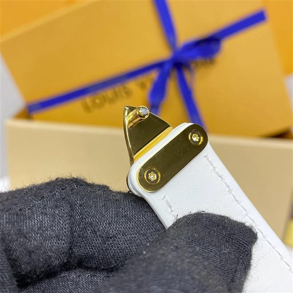 2026124175521352 140